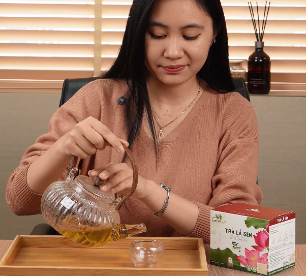 Trà Lá Sen – Một Tách Trà, Một Đêm Ngon Giấc