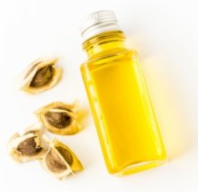 Dầu hạt chùm ngây