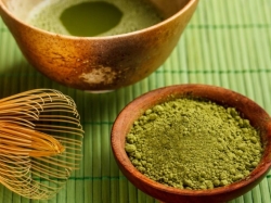 Công dụng và cách sử dụng bột diếp cá