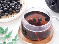 Dùng trà đậu đen xanh lòng có tốt cho sức khỏe?