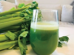 Uống nước cần tây có tác dụng gì? Uống bao nhiêu là đủ